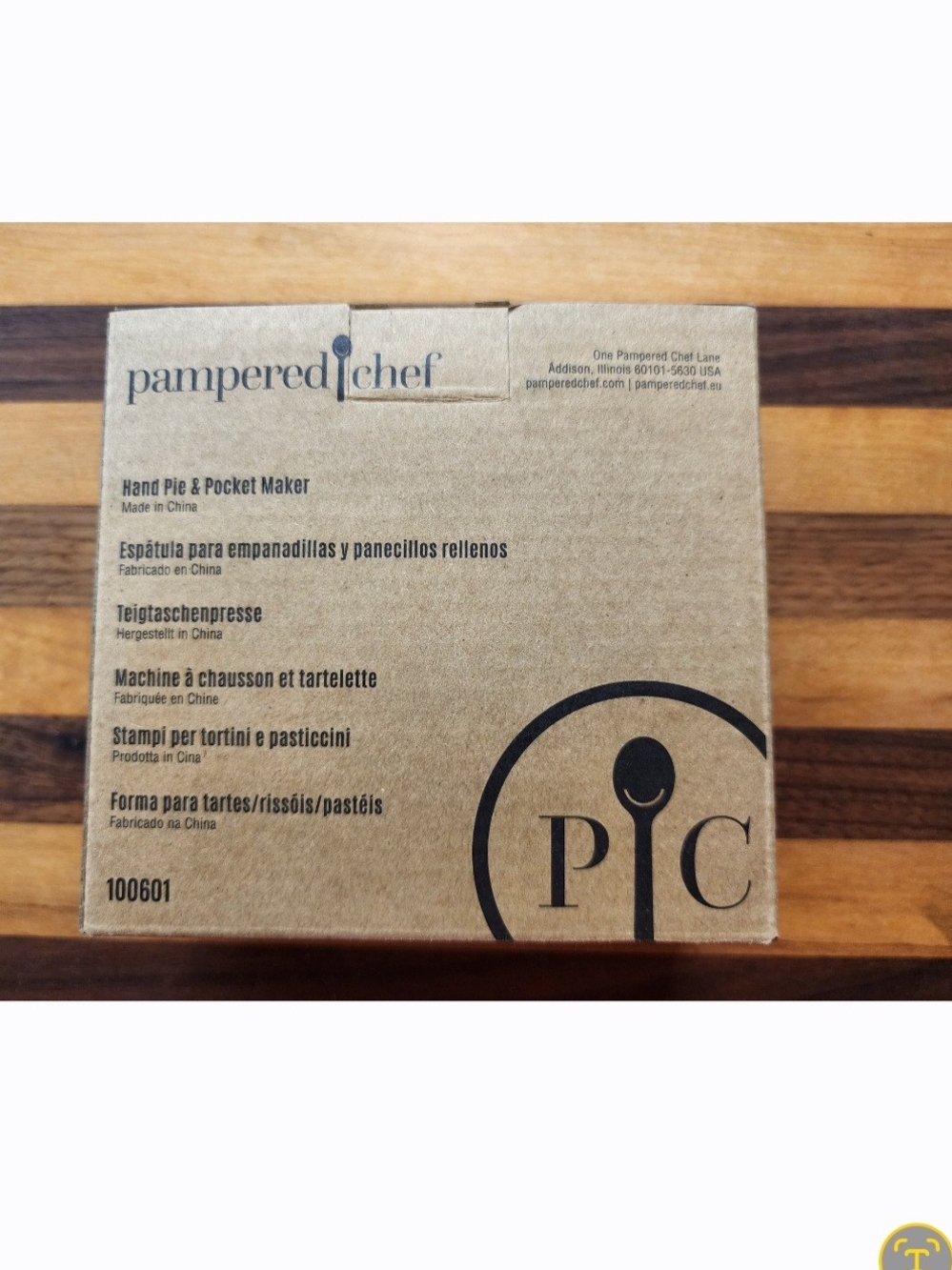 Pampered Chef Brown Hand Pie & Pocket Maker